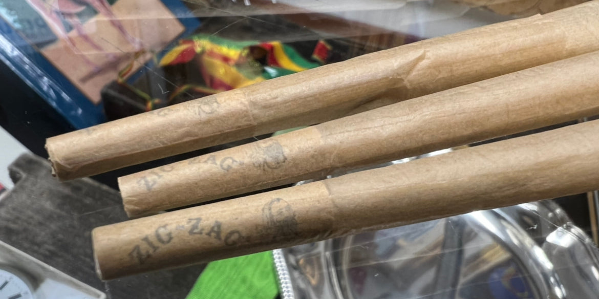 Unbleached Zig-Zag 1.25 1 1/4" Size Natural Rolling Cones Kit 10 Pack
